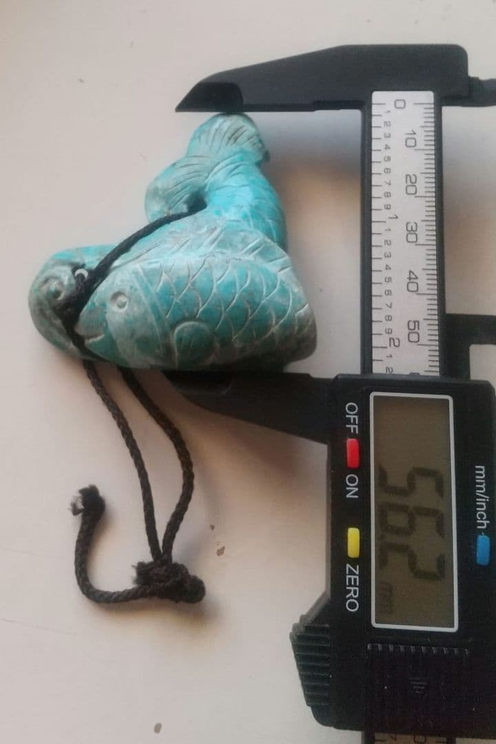 本トルコ石 古代 魚彫刻 根付け 67g 魔除け 御守 時代物