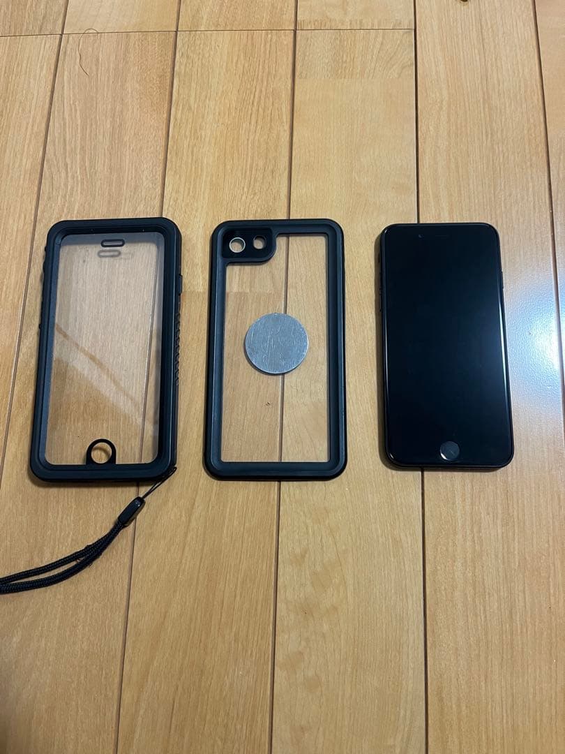 M*7様 Apple iPhone SE (第2世代) ブラック 本体