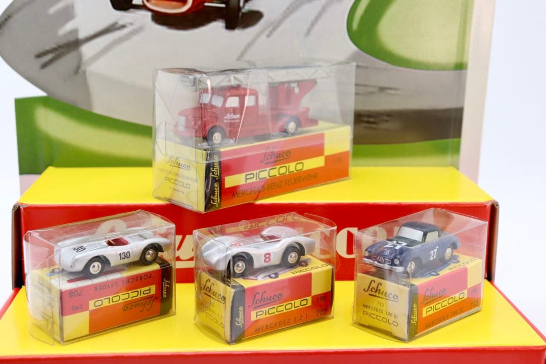 Schuco Piccolo display Setピッコロ4台紙製ディスプレイ