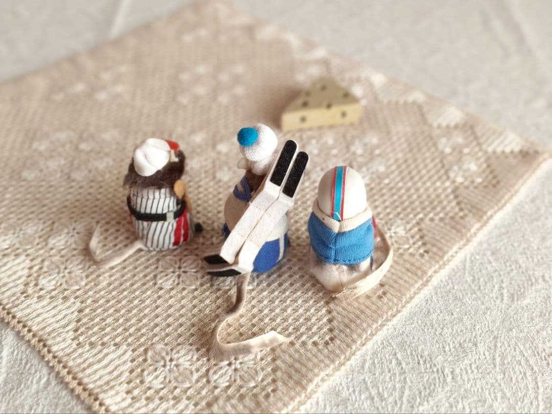 * vintage figure ❀ふんわり可愛い スキー選手の ネズミくん