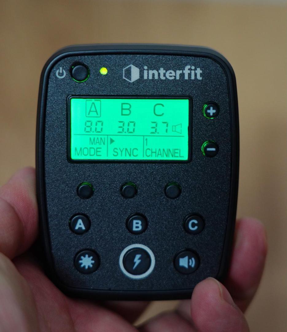 Interfit 携帯用 バッテリー タイプのストロボ 250W 美品