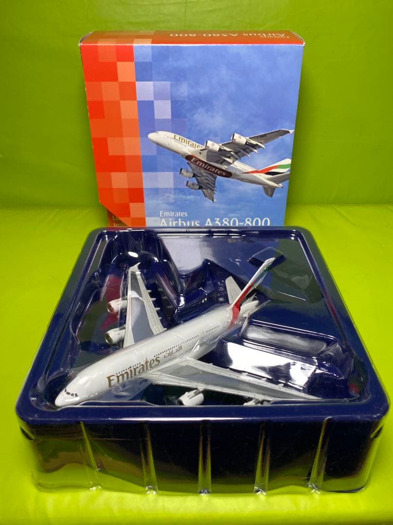 [値下げ]EMIRATES航空　AIRBUS A380 1/400