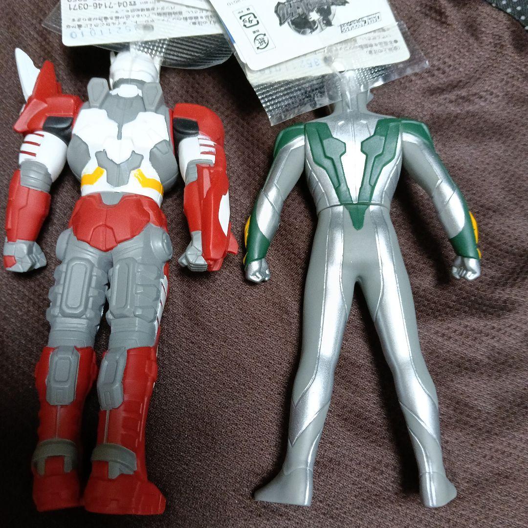 ウルトラマンソフビ　ミラーナイトジャンポット