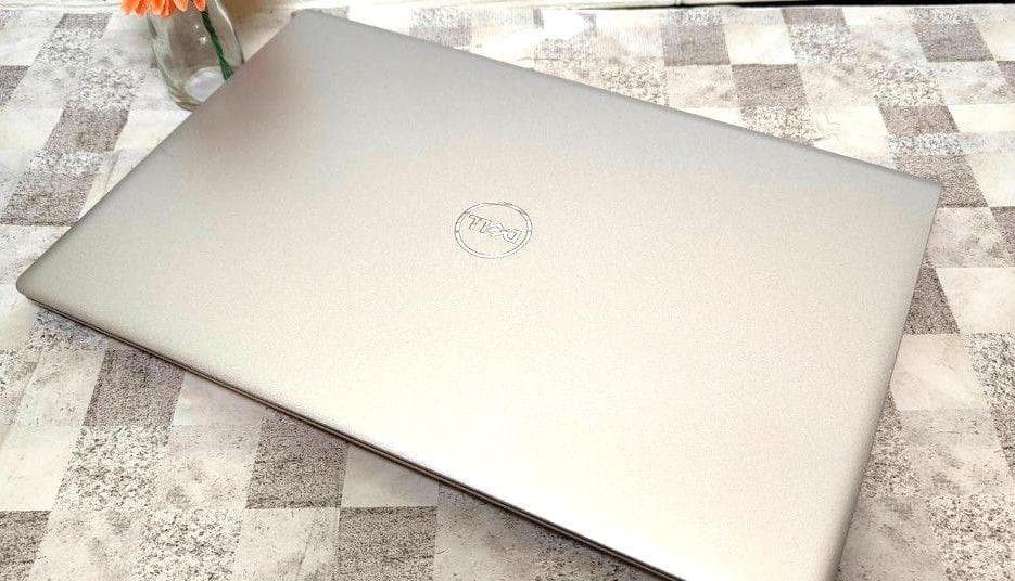 DELL inspiron 15 3535　Ryzen5 7530 Office
