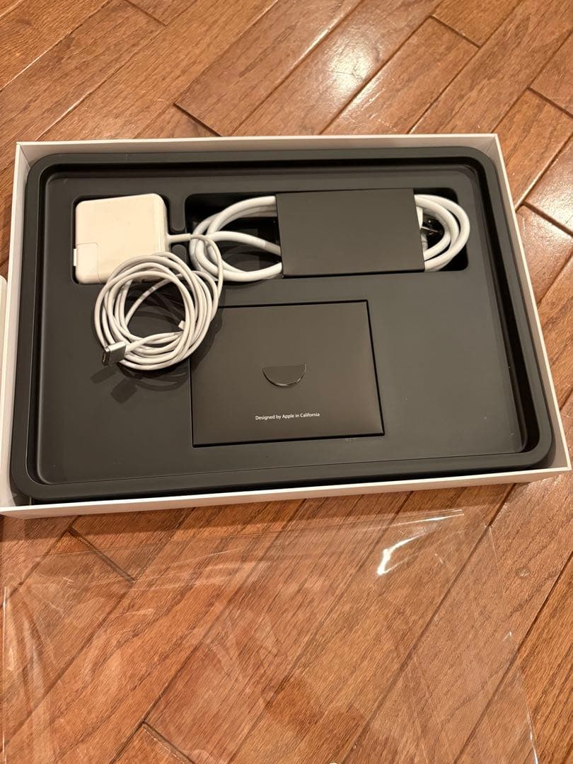 MacBook Air 13インチ 2012年モデル 箱あり 充電器付き 動作良
