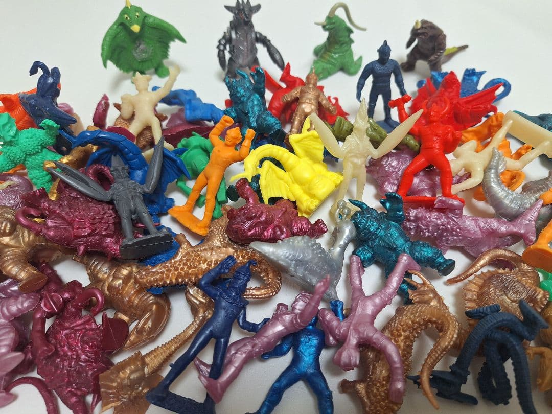 ウルトラマン怪獣フィギュアセット 約74体