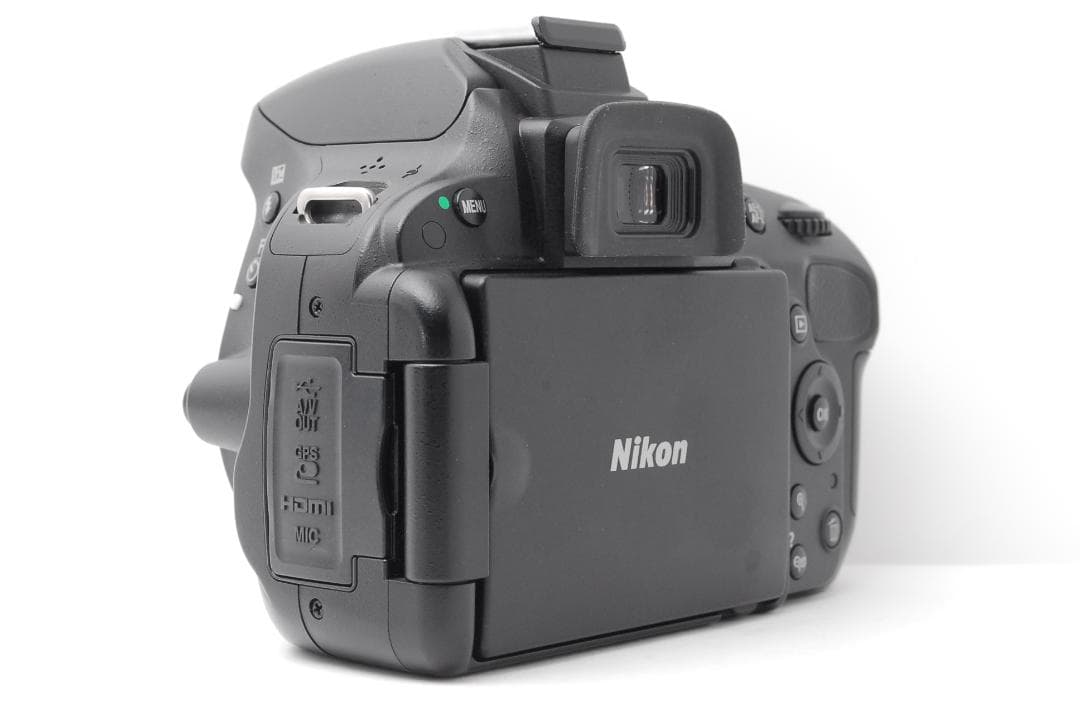 【バリアングル液晶　らくらく自撮り】Nikon D5100　スマホ転送　動画撮影