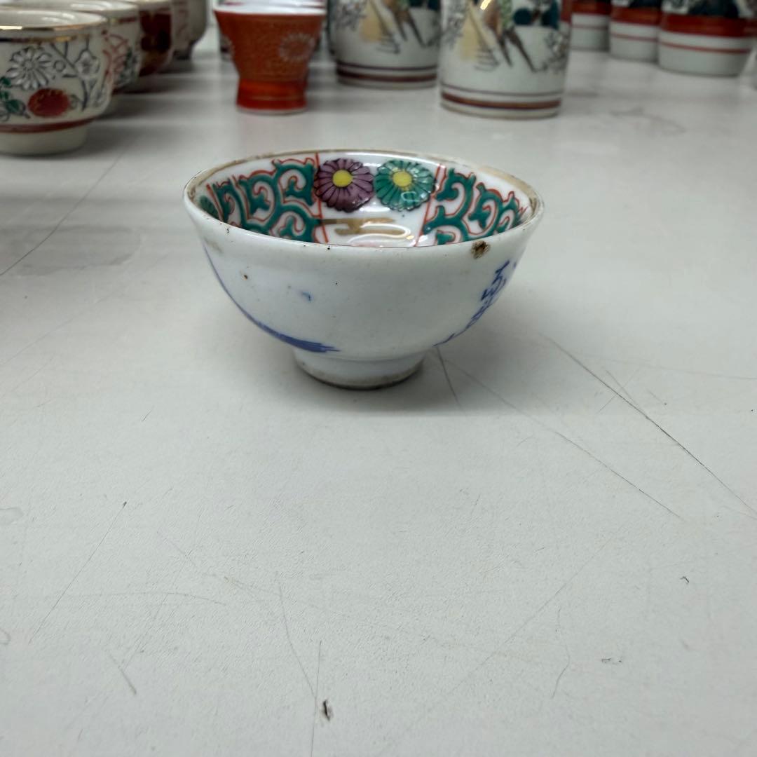 九谷焼　伝統工芸品　まとめ売り徳利とおちょこセット 陶器製