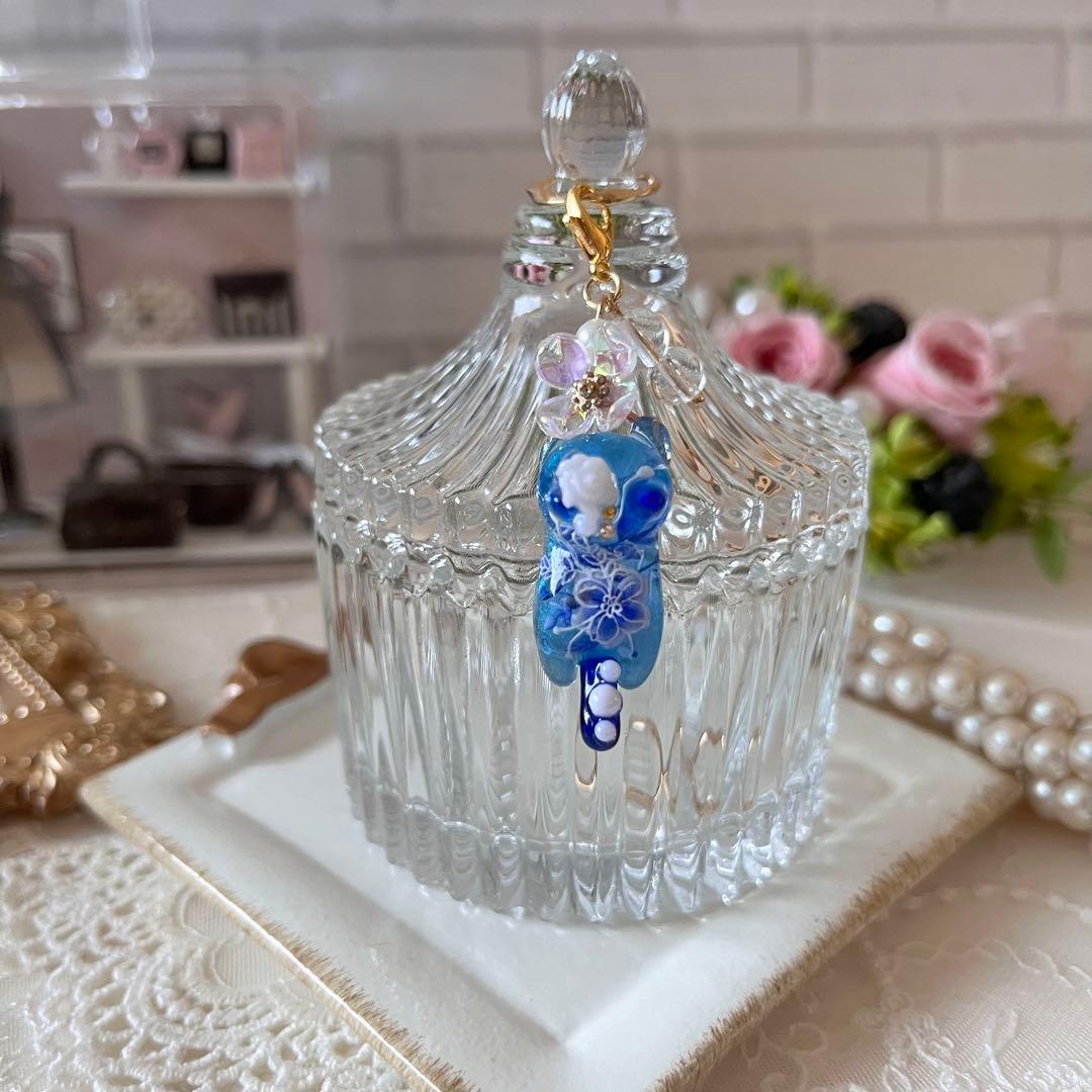 ฅ❤️ レジン　ねこ　天然石　水晶　花　バックチャーム　チャーム　キーホルダー