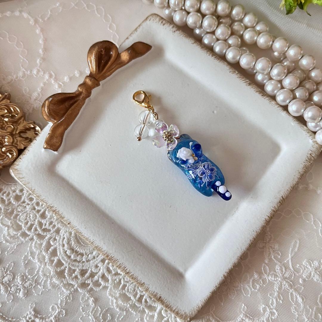 ฅ❤️ レジン　ねこ　天然石　水晶　花　バックチャーム　チャーム　キーホルダー