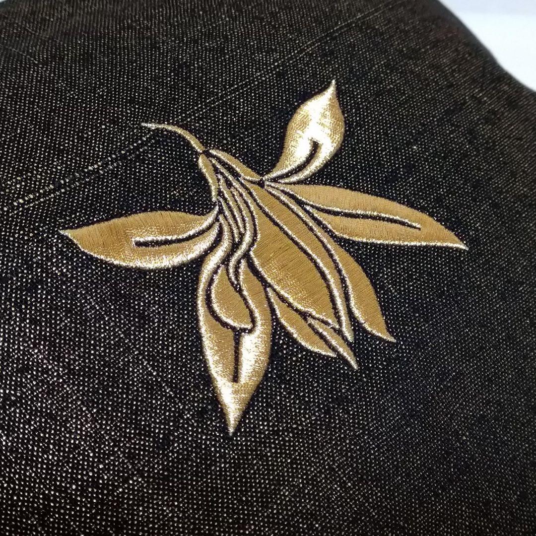 CHANEL ヴァニラ 華 刺繍 金色 黒 ショルダーバッグ ポーチ シャネル