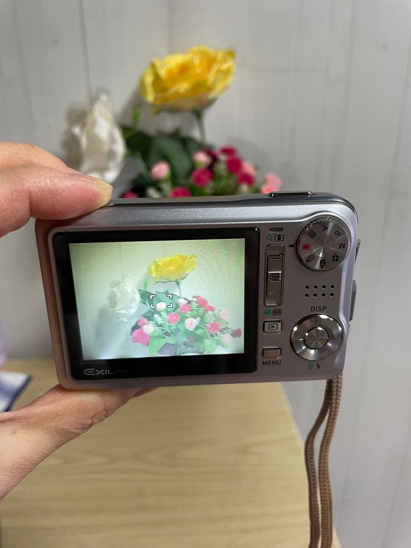 カシオデジタルカメラ　EXILIM Hi-ZOOM EX-V7