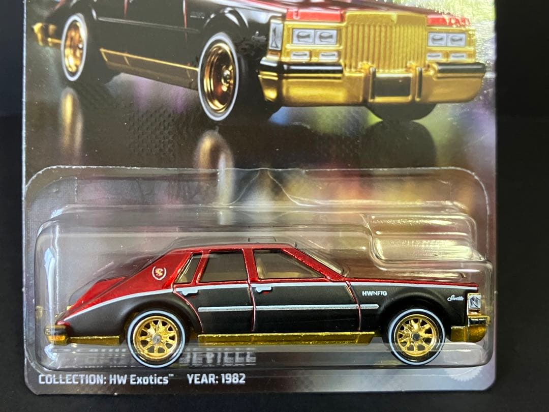 NFT Garage Series4 ‘82 CADILLAC SEVILLE
