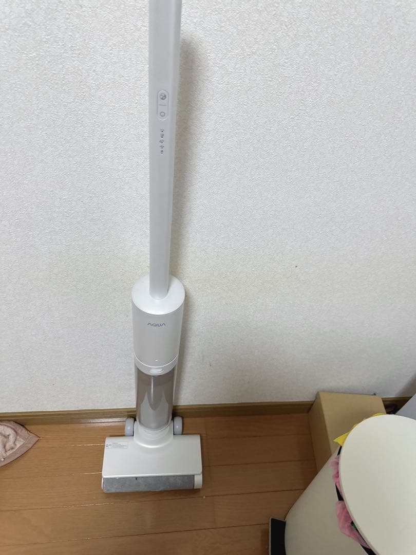 AQUA コードレススティッククリーナー　ジャンク品