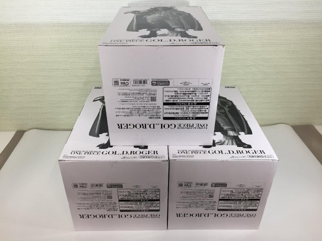 【新品】バンプレくじ PREMIUM ゴール・D・ロジャー 3体コンプリート