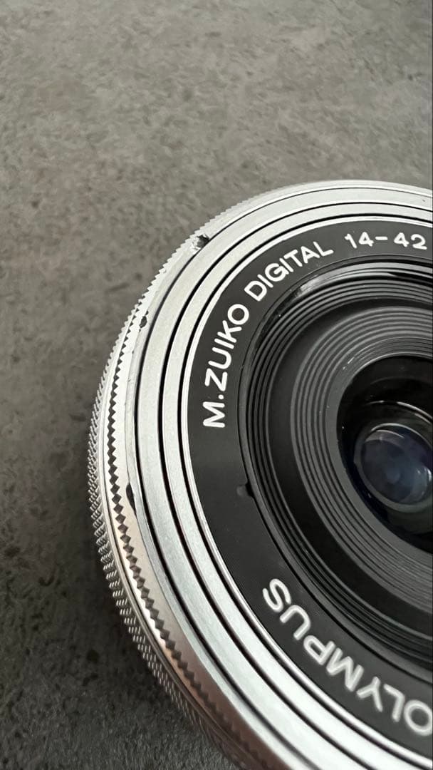 OLYMPUS OM-D E-M10 Mark III EZダブルズームキット