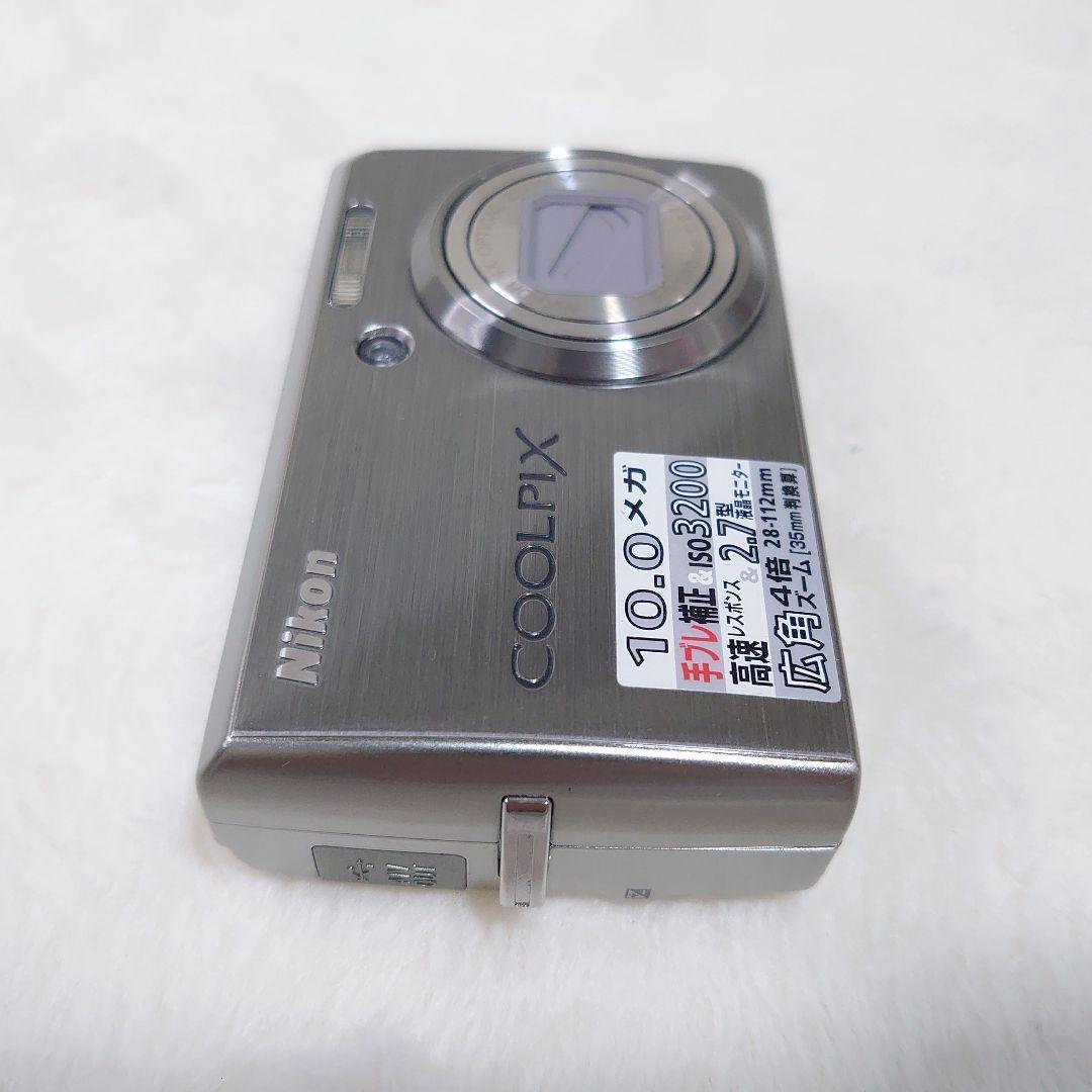 ✨美品✨Nikon ニコン COOLPIX S600 シルバー 稼働品 コンデジ