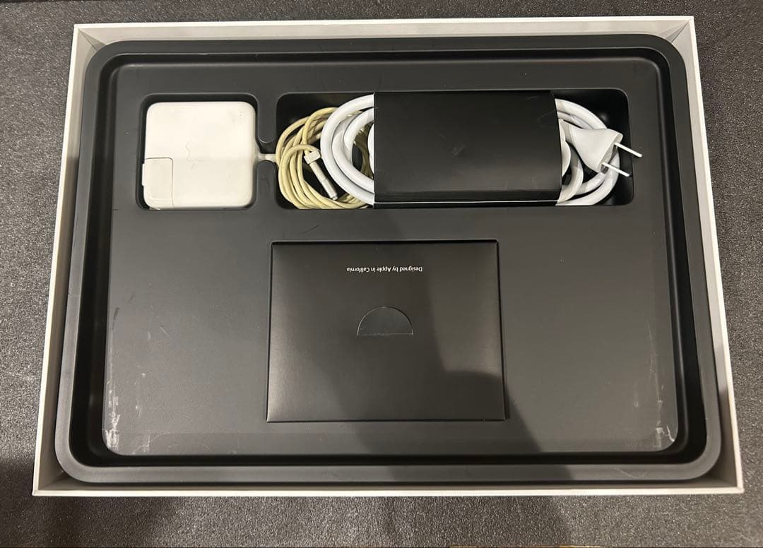 MacBook本体 MacBook Air Early 2015 13inch 8GB/128GB