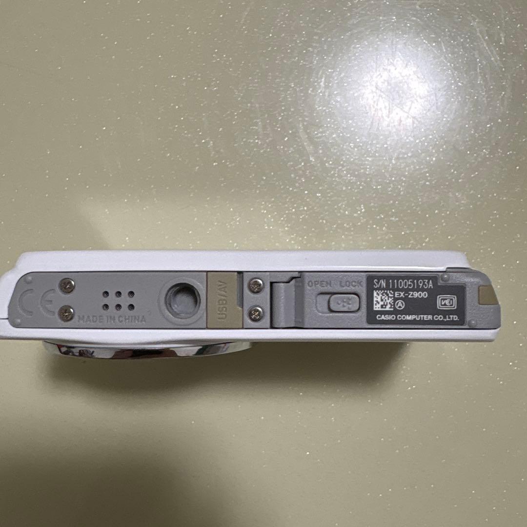 【動作確認済】CASIO EXILIM EX-Z900デジタルカメラホワイト