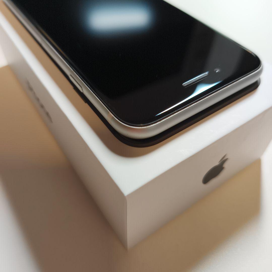 Apple iPhone SE2 128GB SIMフリー 白 ホワイト