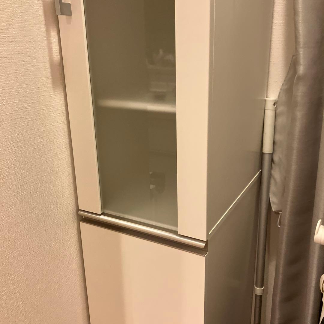 【送料込　組立不要】ホワイト食器棚 ガラス扉付き　キッチンスキマ収納