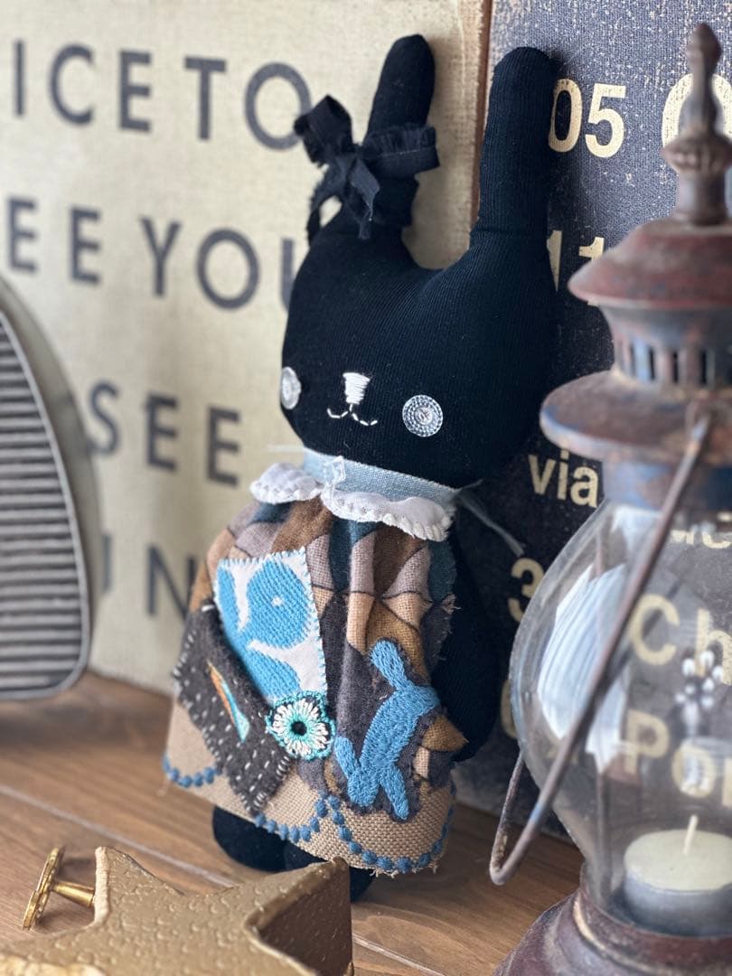 ミナペルホネンハギレ　ハンドメイド　黒うさぎちゃん