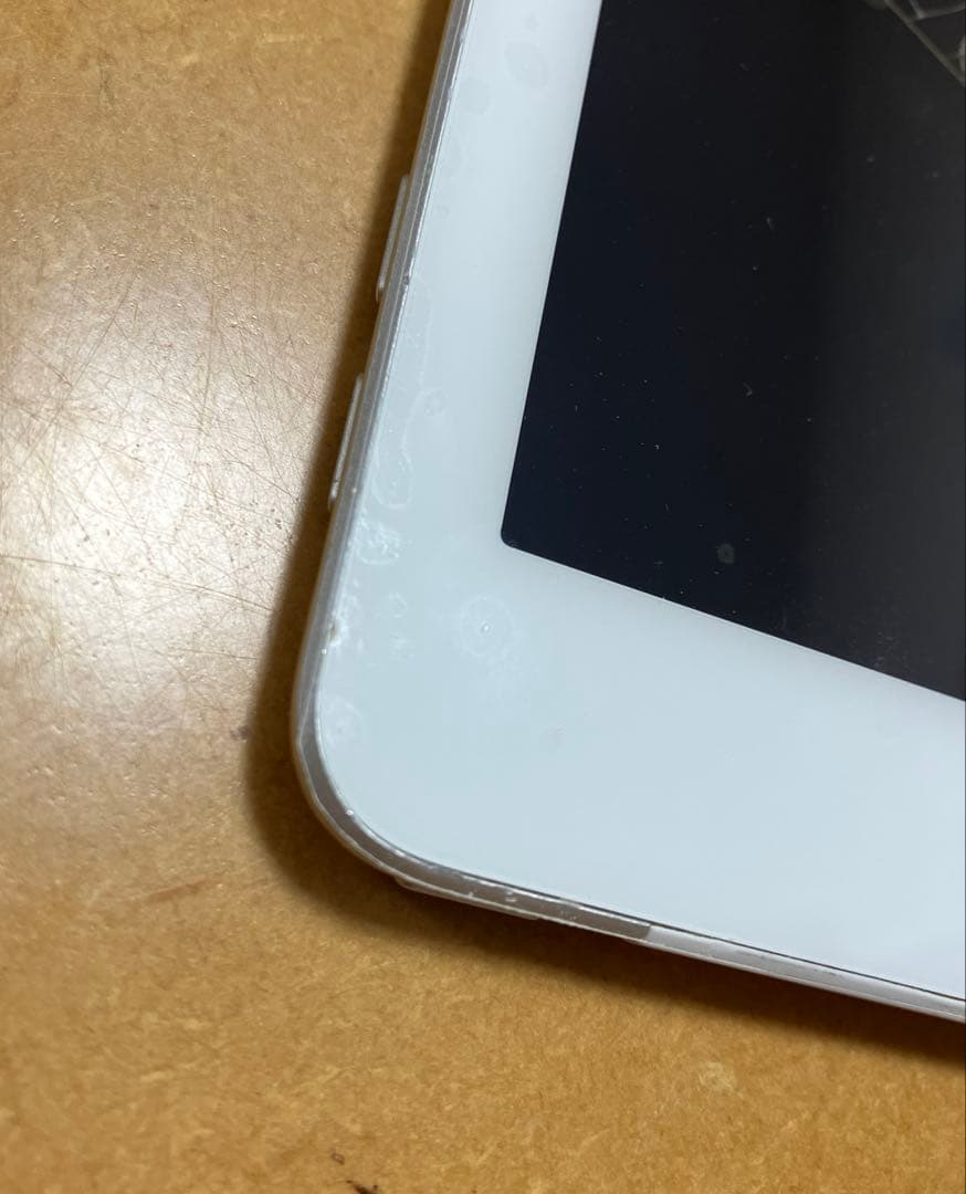 iPad 第5世代　128GB Wi-Fi Cellular モデル