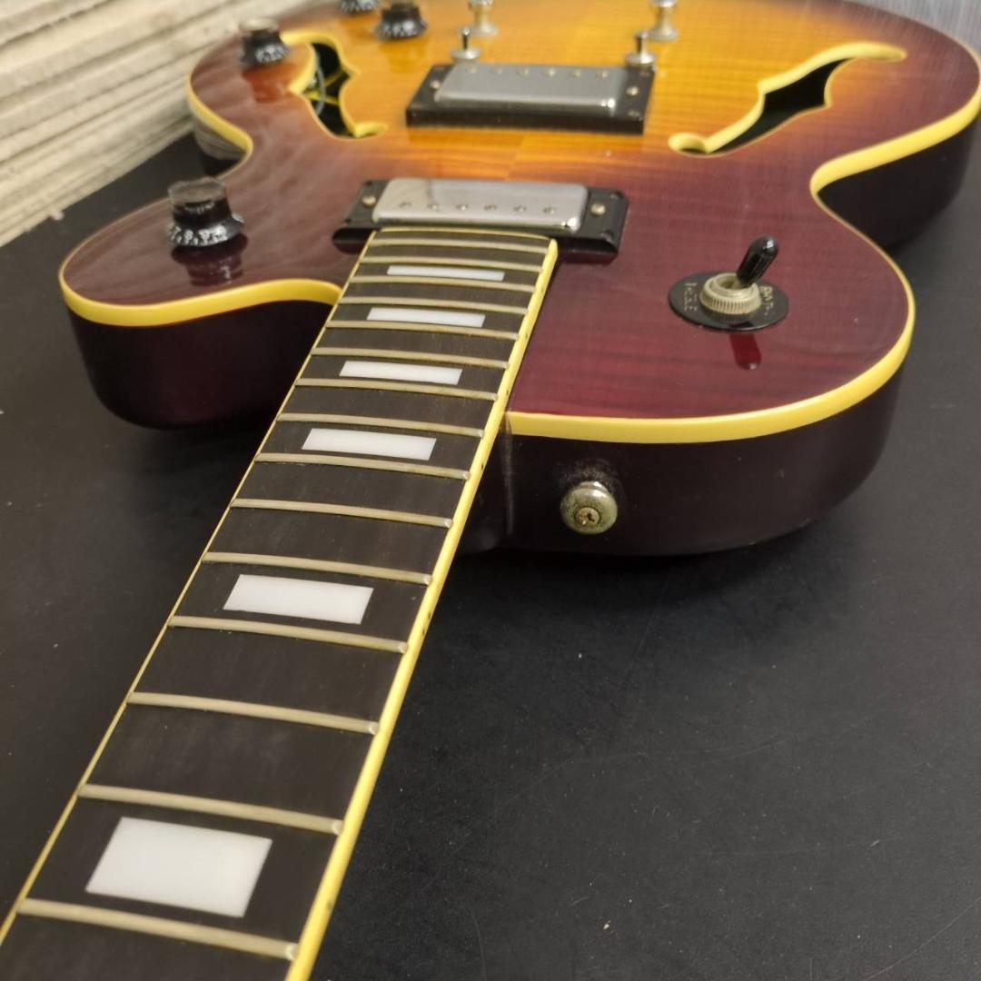 ☆☆訳あり　エレキギター弦無し　Epiphone　Alleykat　エピフォン