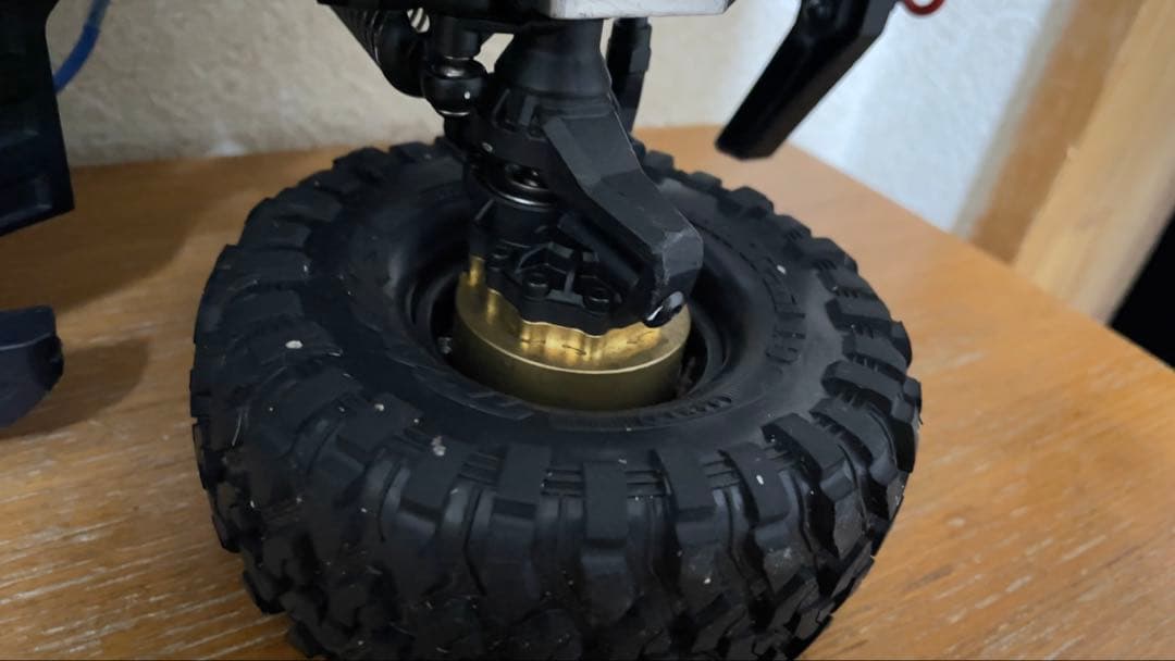 トラクサス TRX4 Ford Raptor クローラー