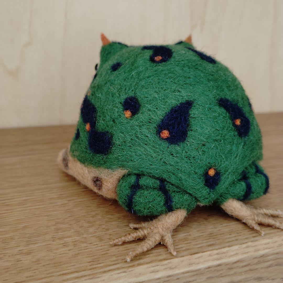 羊毛フェルト　がま口ホルダー　ハンドメイド