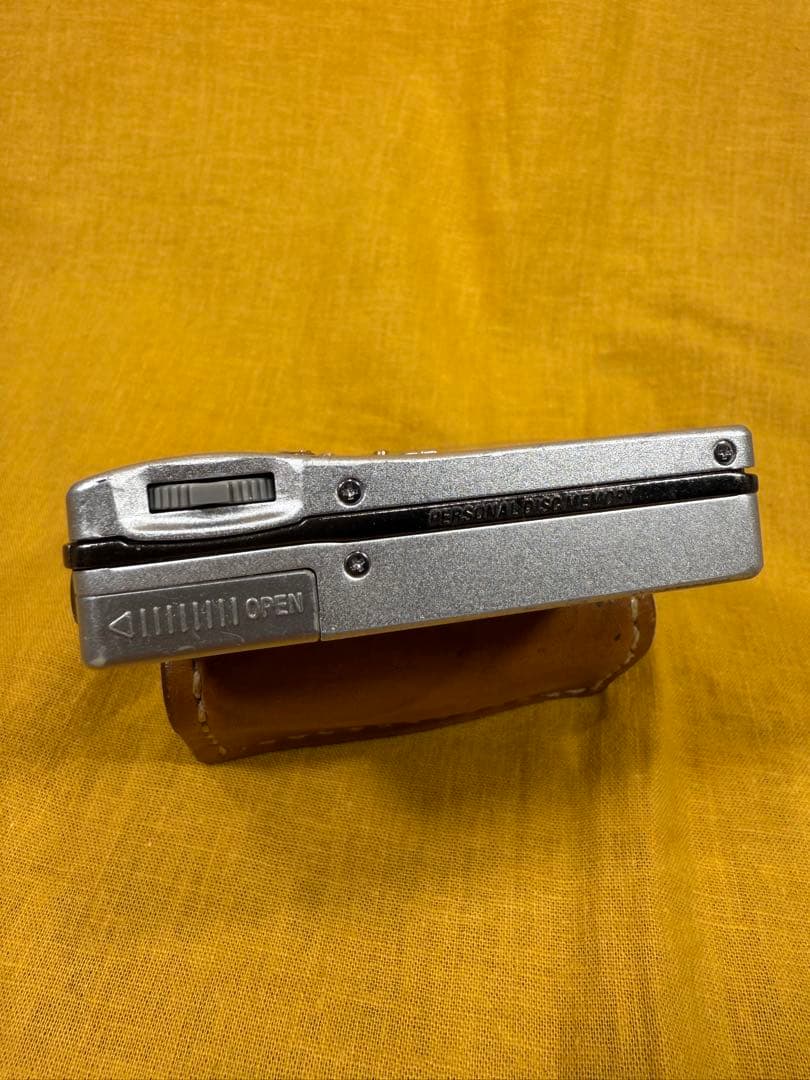 【動作品】SONY MDウォークマン MZ-R900 シルバー 動作良好