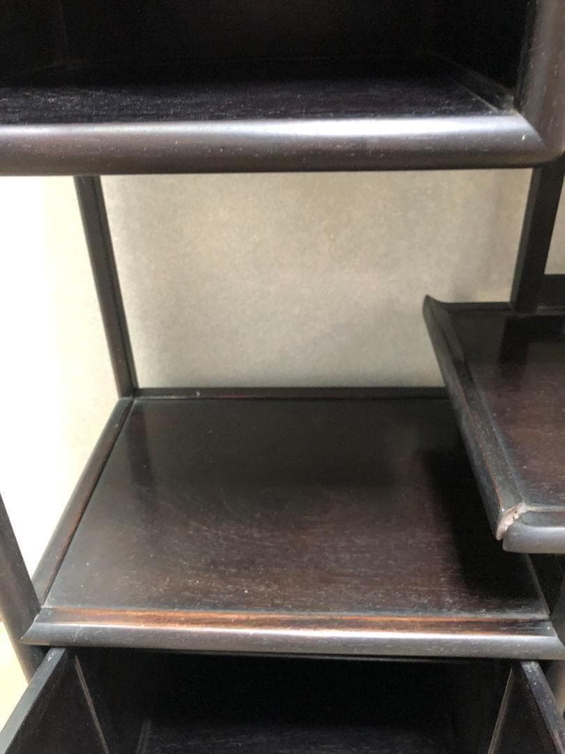 送料無料 箪笥 飾り棚 違い棚 透かし彫り 和箪笥 アンティーク 　48327