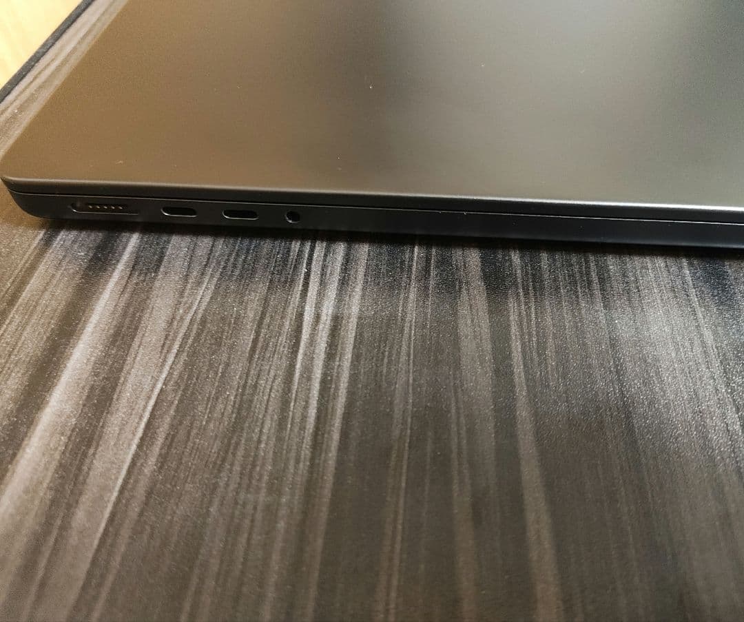 【美品】M4 MacBook Pro 14 / スペースブラック