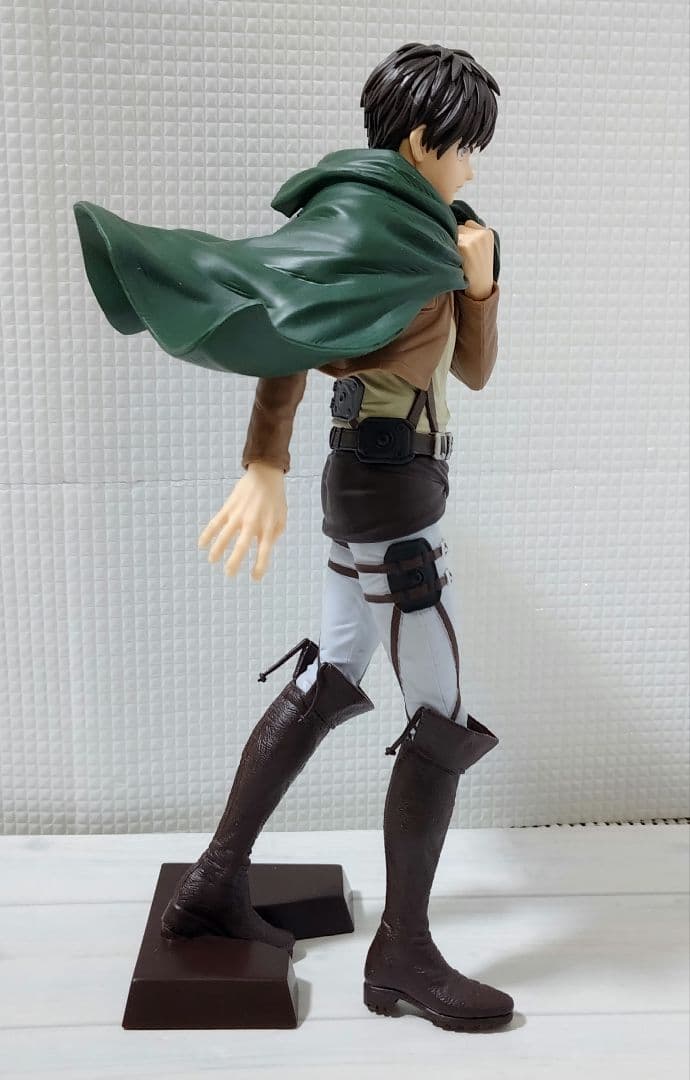 一番くじ 進撃の巨人 B賞 リヴァイ Grandista リヴァイ エレン
