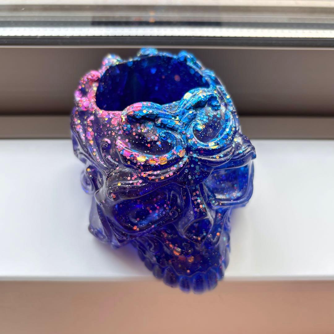 レジン　骸骨の小物入れ　パープルブルー