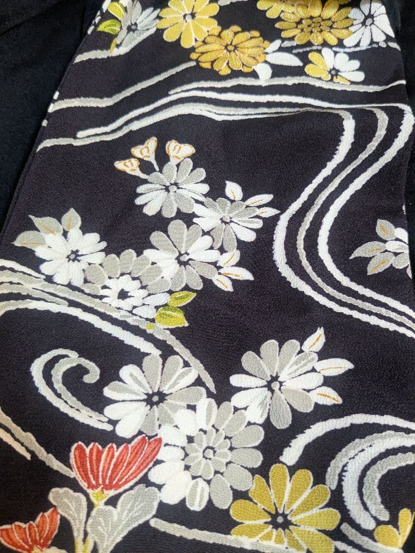 黒無地カシュクールワンピース　波に菊花　ストール付　着物リメイク　お稽古着　茶道