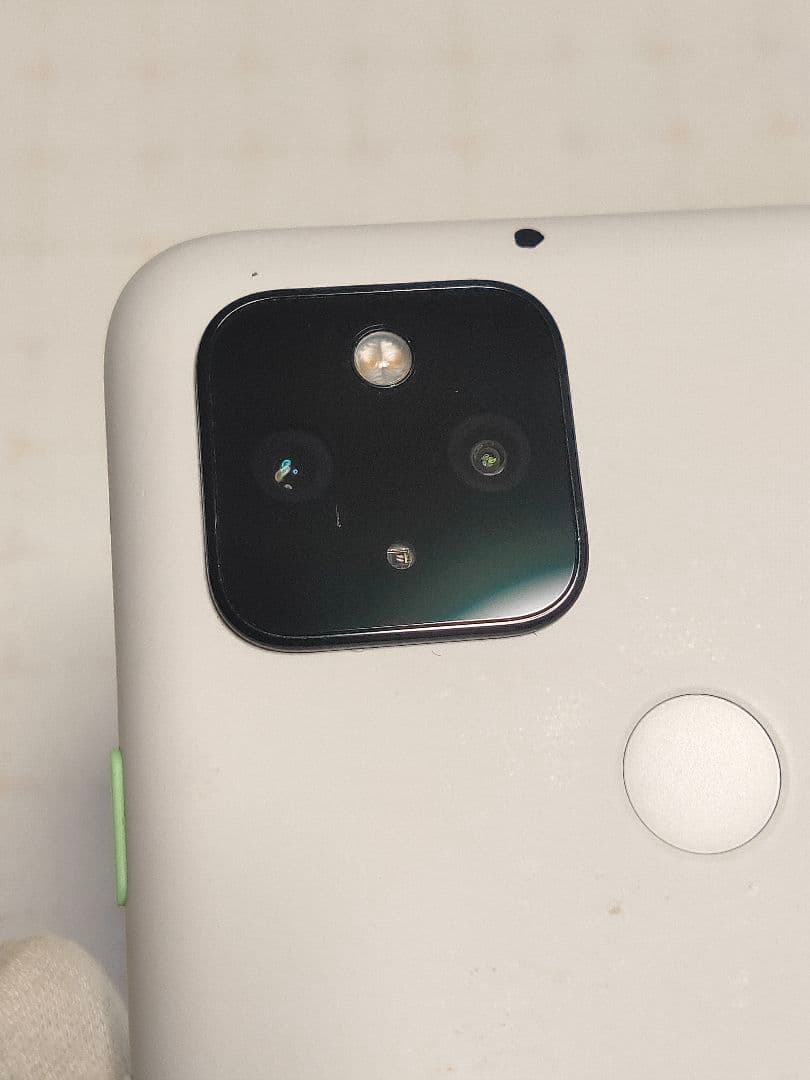 Google pixel 4a 5G クリアホワイト