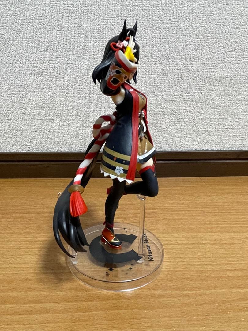 ウマ娘　フィギュア　サトノダイヤモンド　キタサンブラック　シンボリルドルフ