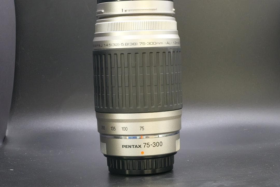 【極上品】 PENTAX ist D L ダブルズームレンズセット　単三電池起動