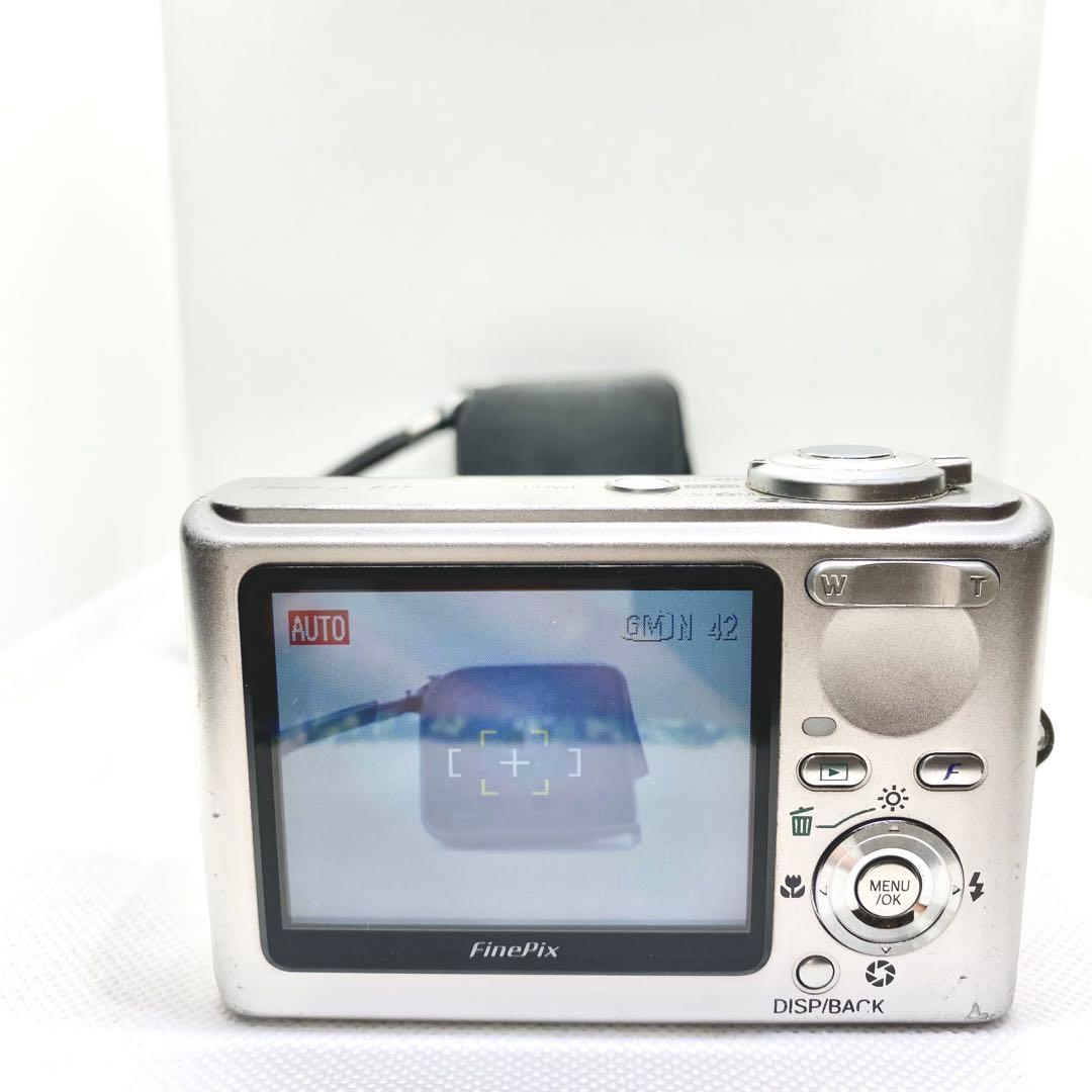 【動作品】FUJIFILM FinePix F11 コンパクトデジタルカメラ