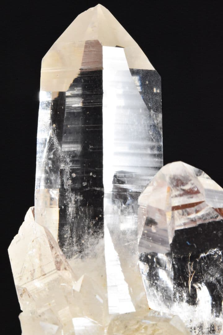 乙女鉱山産 超クリア連晶 16.22g