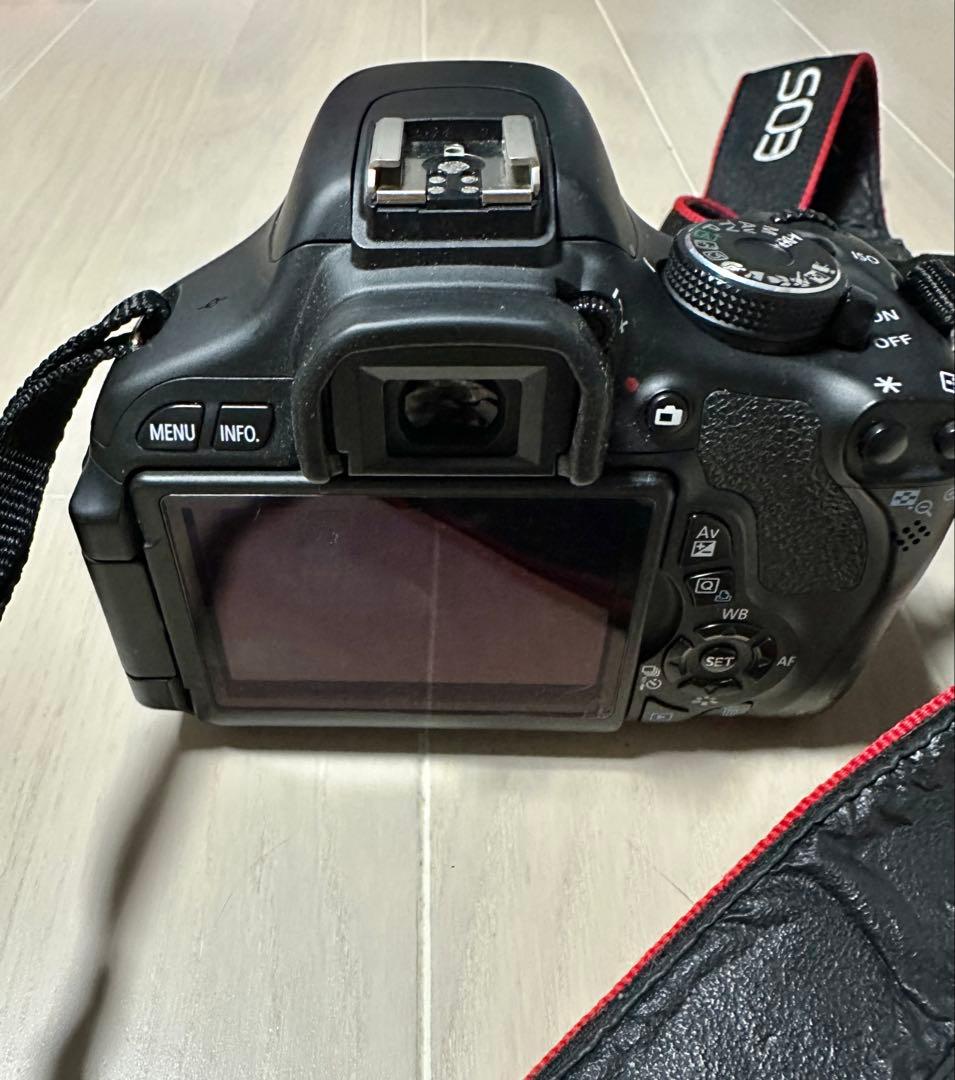 【写真多数】Canon EOS Kiss X5 レンズキット、バッテリー、充電器