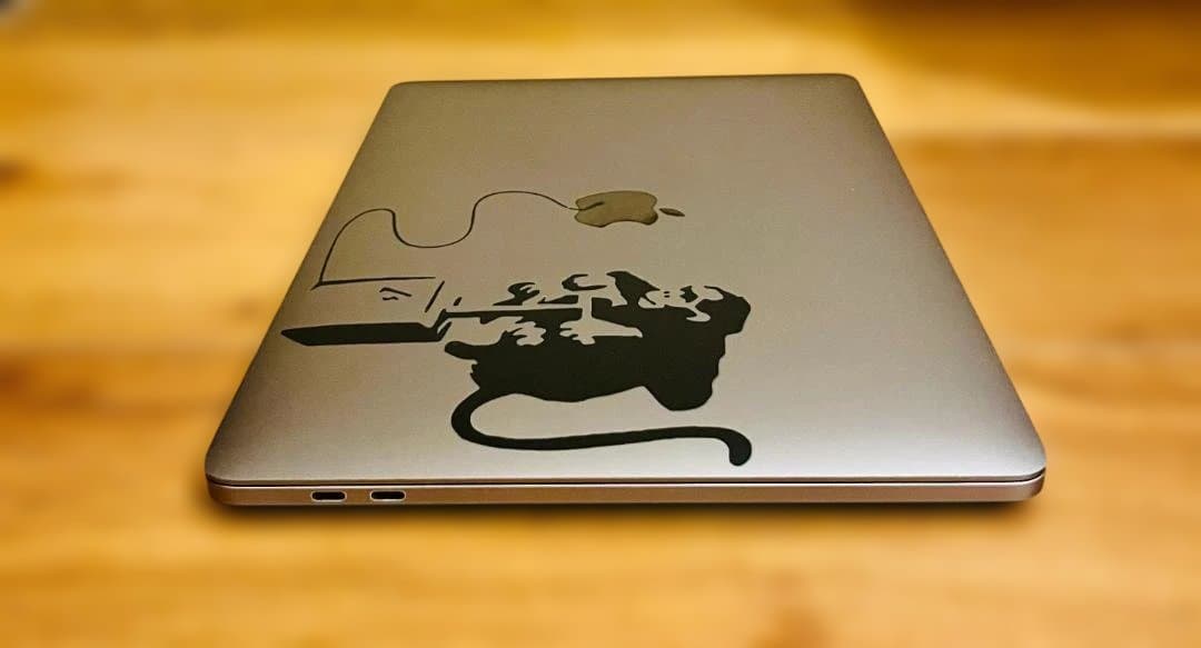 MacBook Pro 2020 i7 32GB 4TB USキー