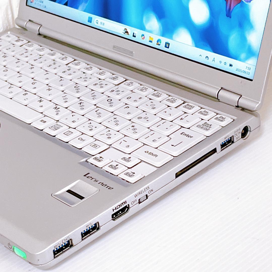 軽量0.8kg Panasonic レッツノート SSD ノートパソコン