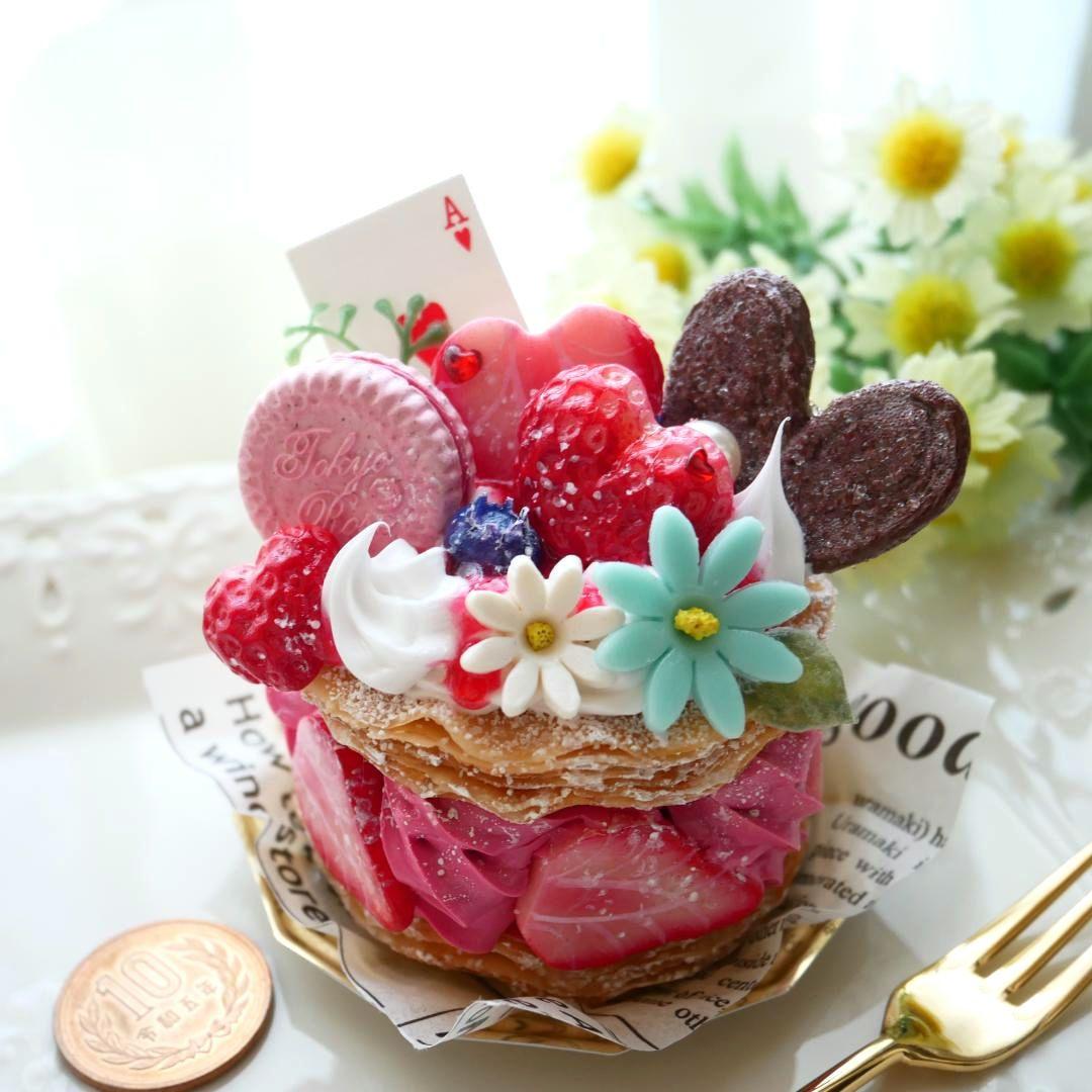 【ミッチー様】フェイクスイーツ◆苺溢れる♡賑やかcute♬パリパリミルフィーユ◆