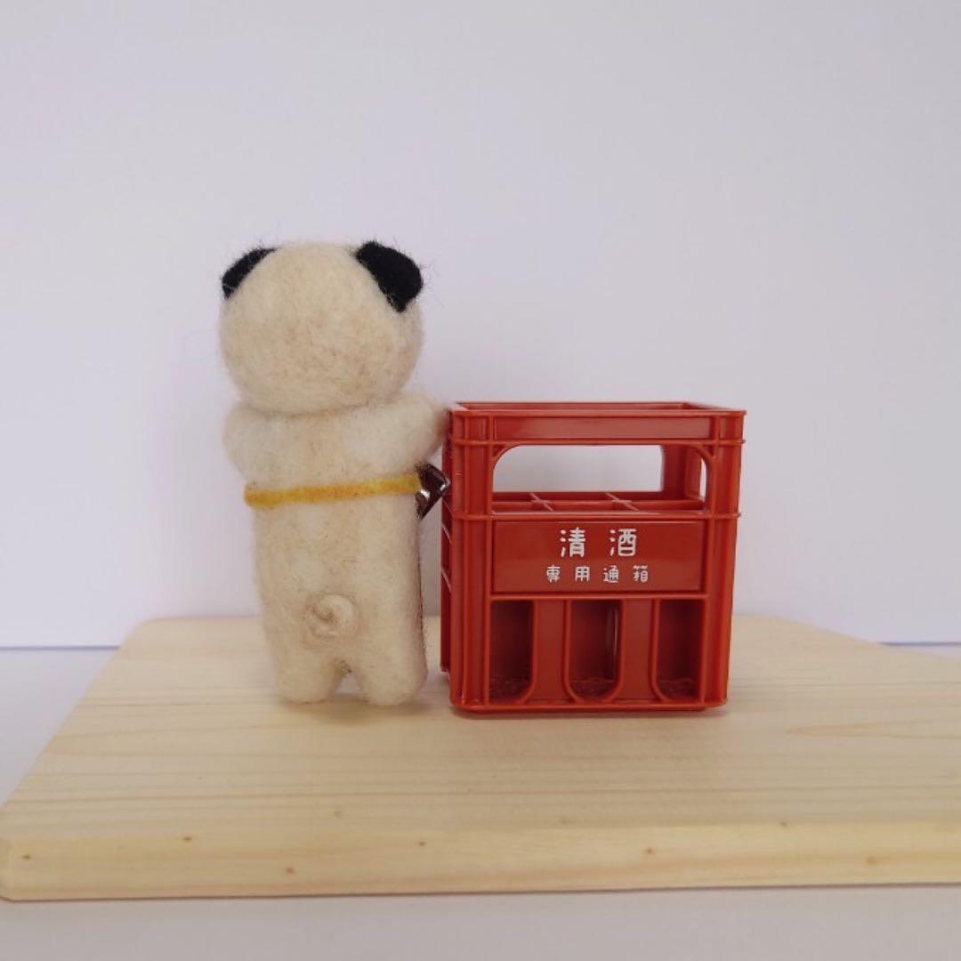 オーダー受付❤️羊毛フェルト　酒屋のパグちゃん　ペンたて