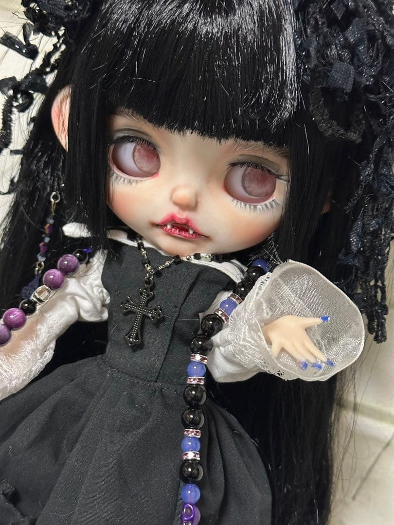 アイシードール 本体　女の子　アウトフィット付き　カスタムアイシードール
