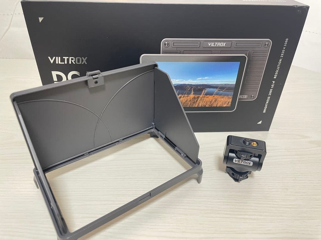 VILTROX DC-X3 6インチカメラモニター & 別売りバッテリー