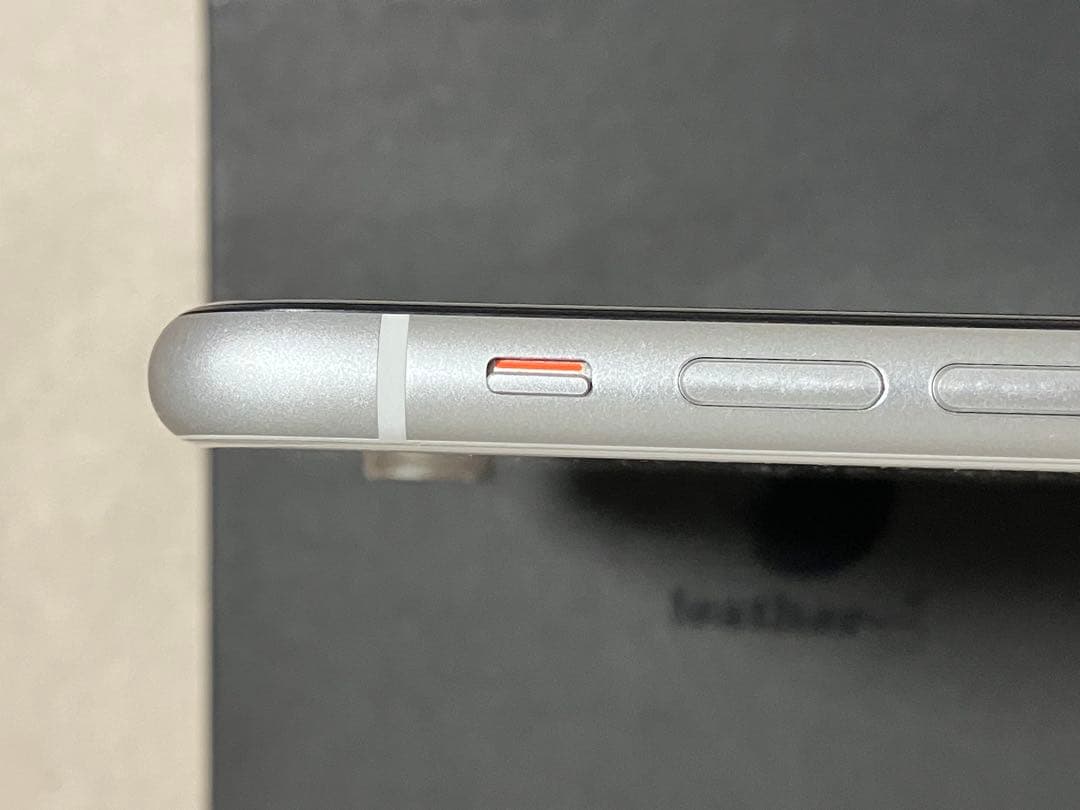 iPhoneXR ホワイト 64GB