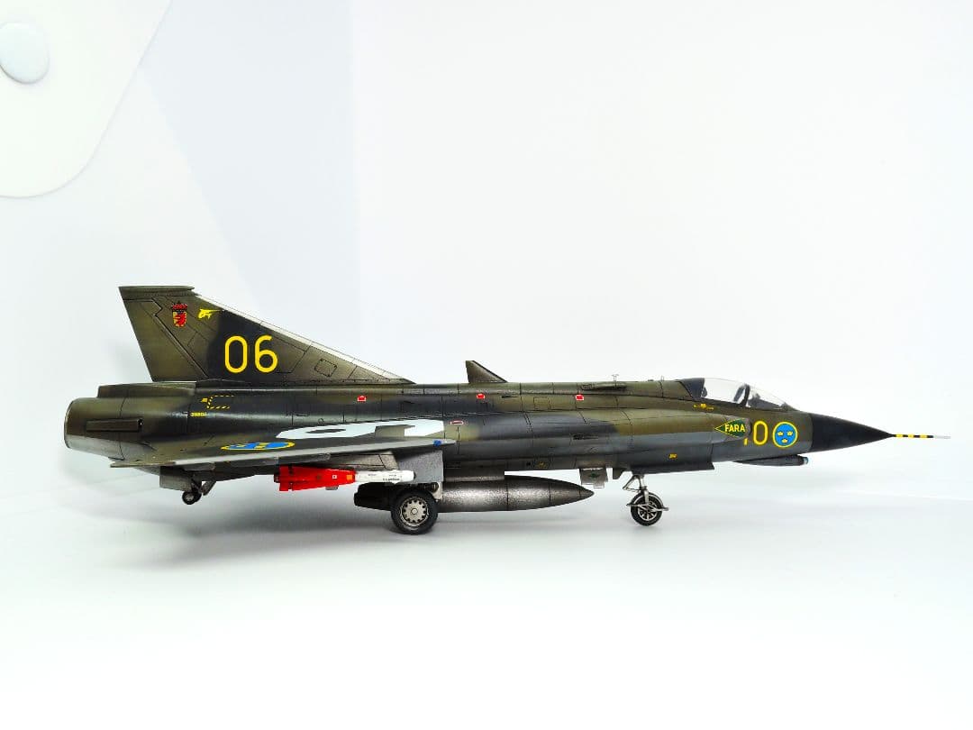 【完成品】ハセガワ 1/72 J35F ドラケン